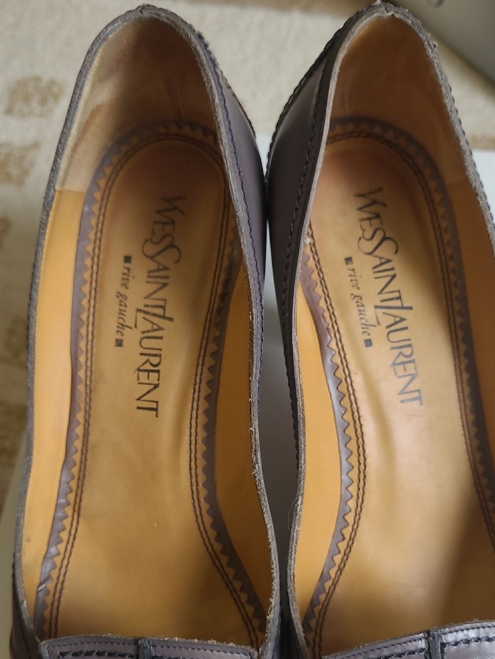 Vintage Yves Saint Laurent Pointed Toe Leather Kitten Heel Pumps in Gray - Picture 6 of 7